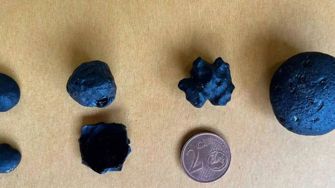 Mystery of the missing crater: Ananguites reveal a hidden ancient asteroid impact
