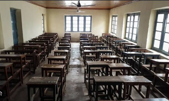 Heavy rain shuts down all schools in Hyderabad