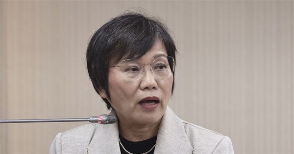 Lawmakers grill minister over entertainers evading military service