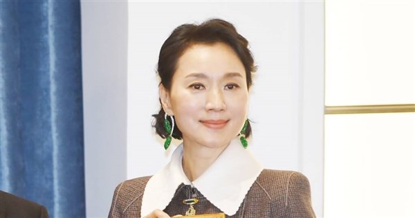 Singer and Jewish community patron Na Tang dies at age 59