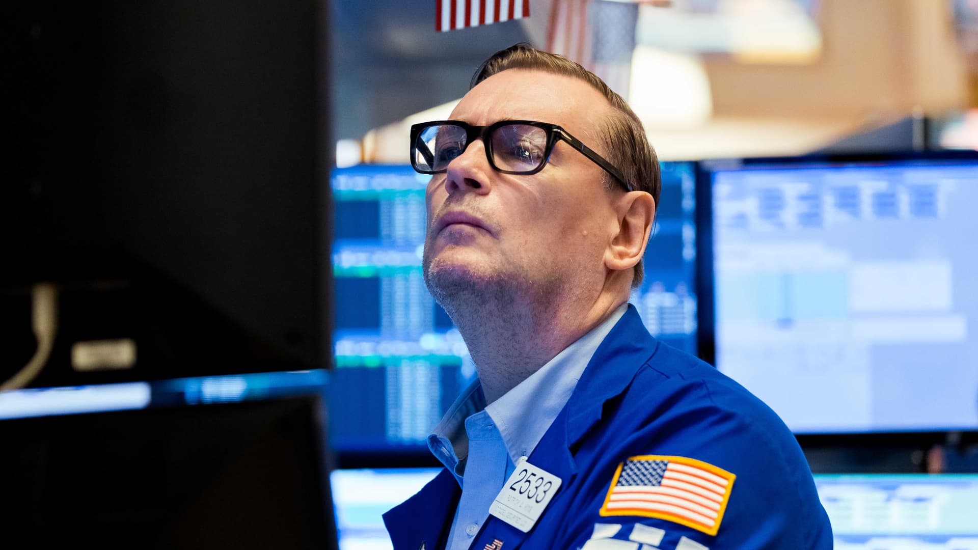 Traders eye the 20-day moving average on the S&P 500 as a critical level for the mar