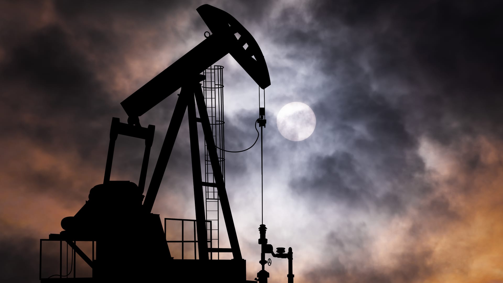 Oil prices little changed as markets eye U.S.-China trade talks