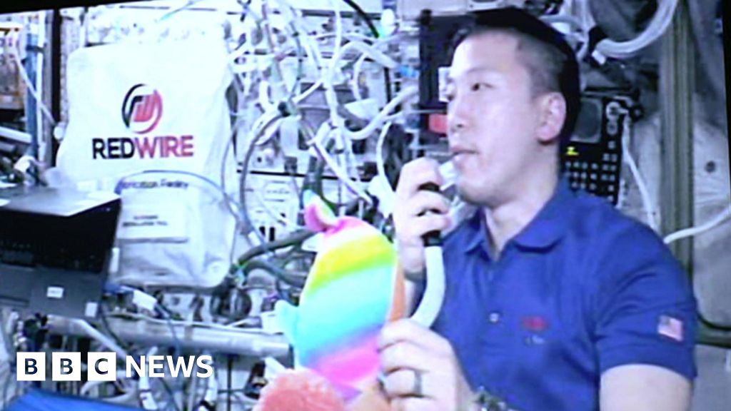 Warwickshire Scouts get change to quiz astronaut in space