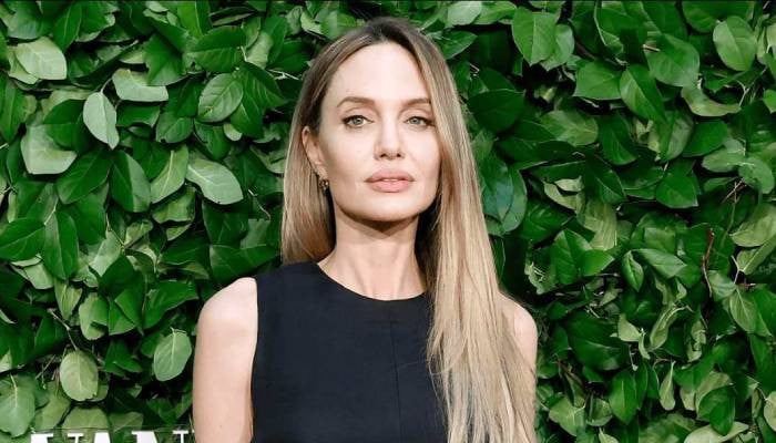 Angelina Jolie all set for a new beginning away from America