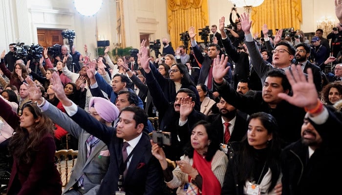 Pentagon press corps surrenders credentials amid stricter access rules