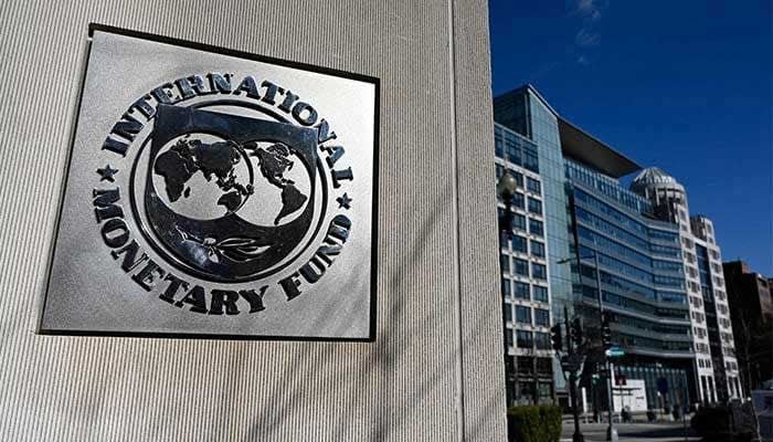 Pakistan, IMF mull raising tax rates on solar panels, internet