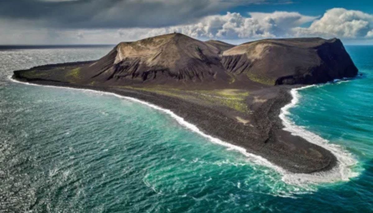 Study reveals declining ocean greenness due to global heating