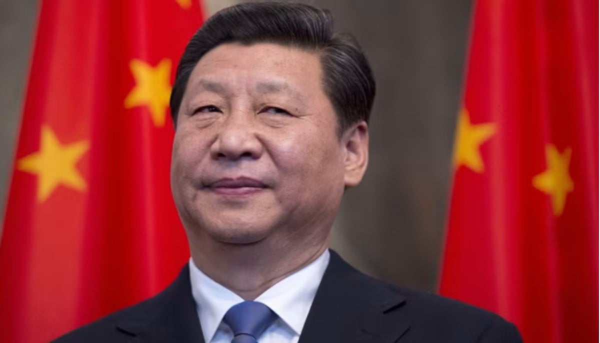 China to draft new Five-Year plan as GDP growth hits one-year low