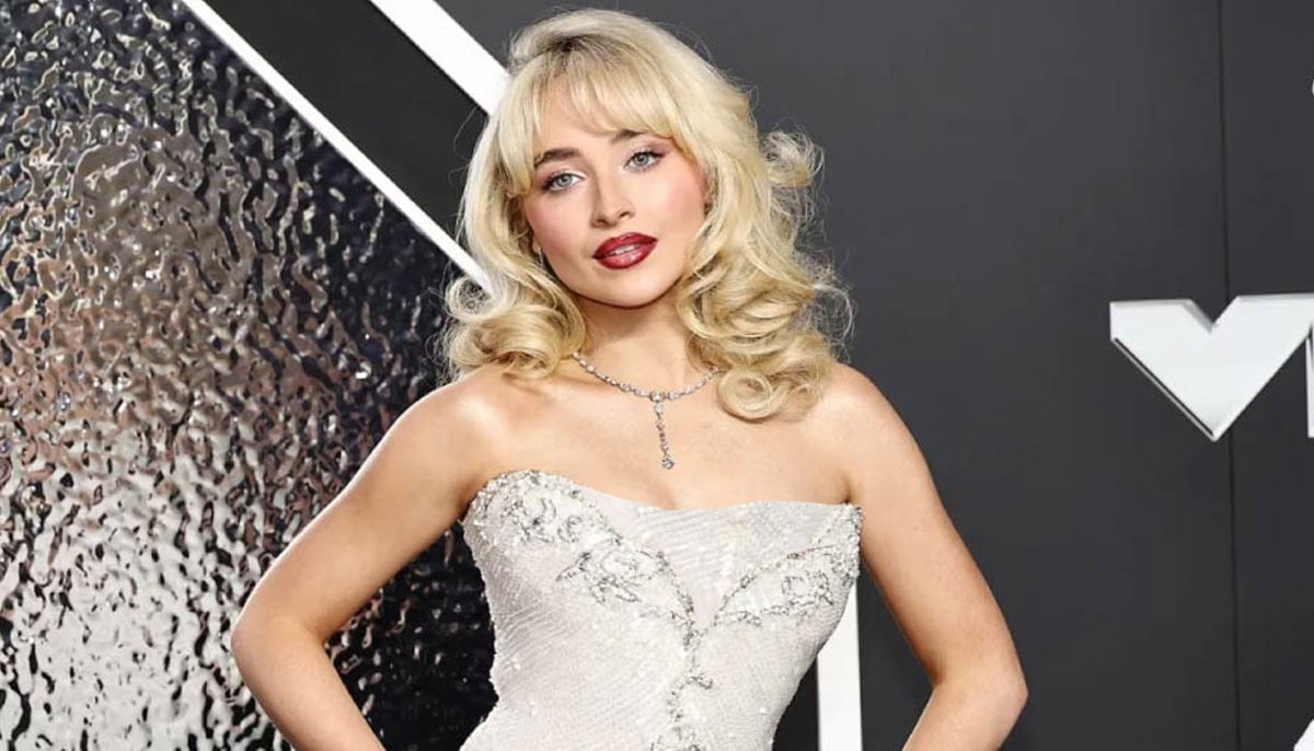 Sabrina Carpenter surprises fans with new ‘Short n Sweet’ tour setlist
