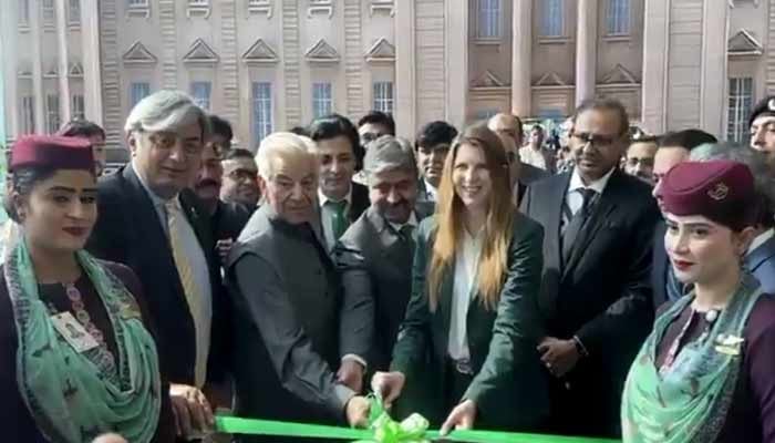 PIA resumes UK flights after five-year ban