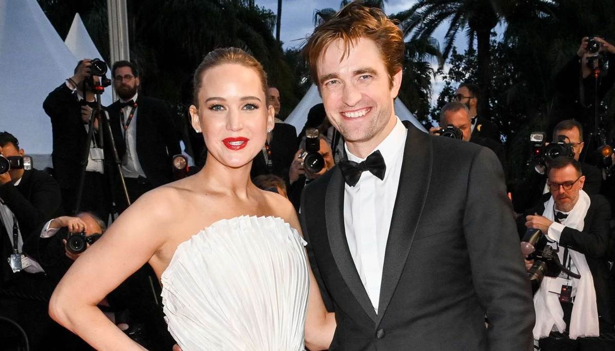 Jennifer Lawrence shares weird incident of visiting past with Robert Pattinson