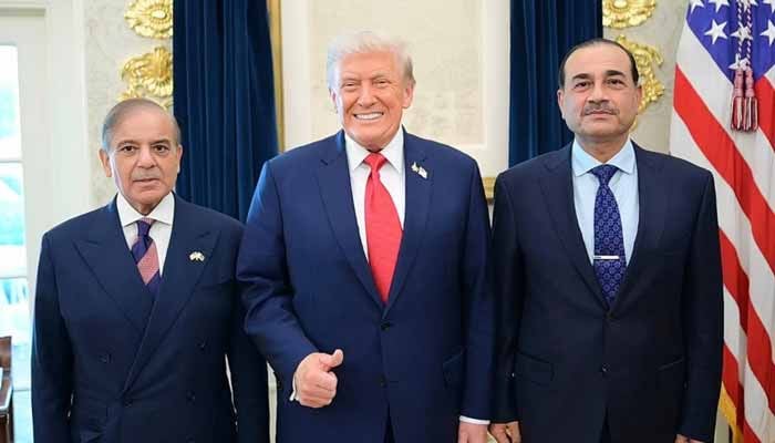 Trump lauds ‘great fighter’ Field Marshal Munir, PM Shehbaz, again