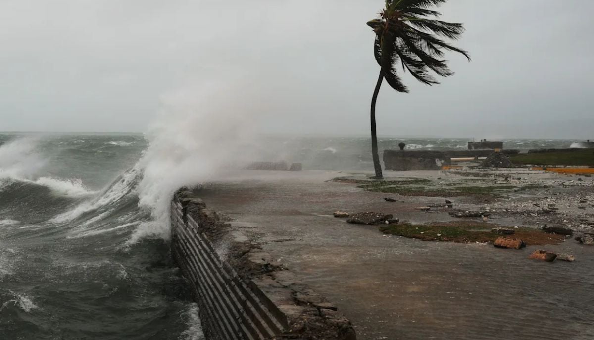 Hurricane Melissa tears Jamaica into two islands