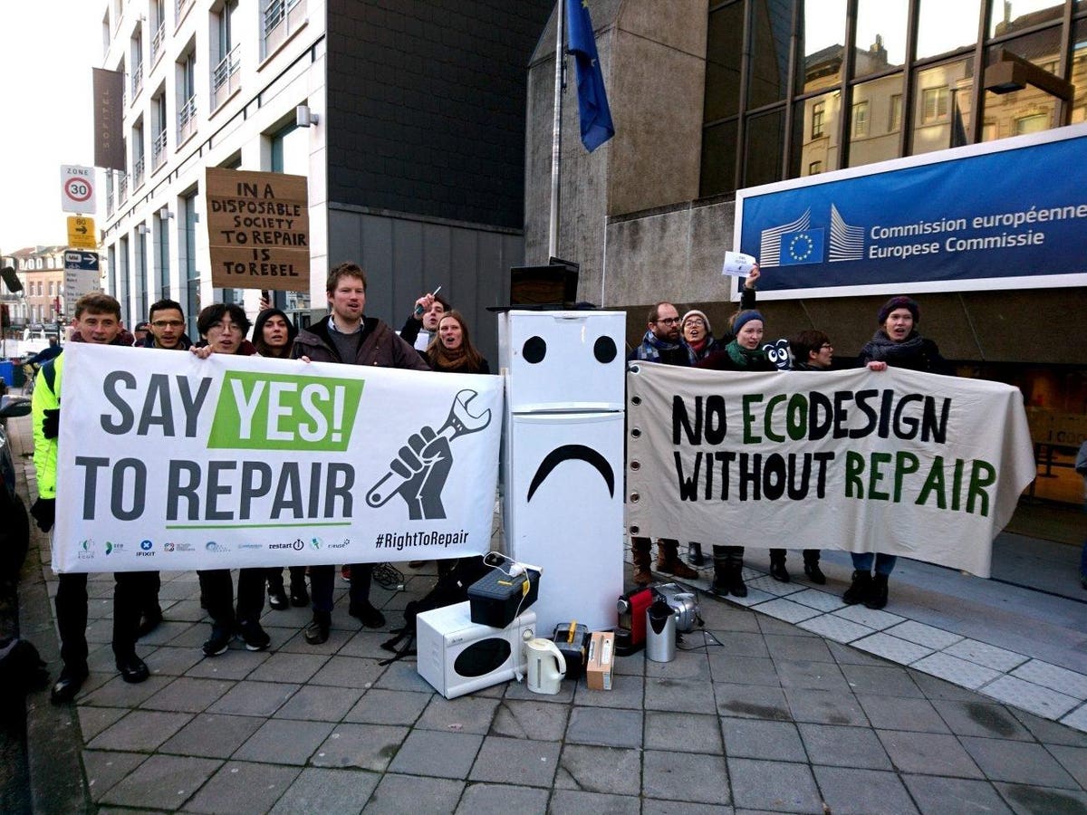 Calls To End “Software Obsolescence” on International E-Waste Day
