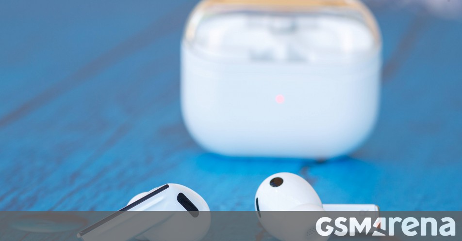 Rough sketch of the Samsung Galaxy Buds 4 surfaces, suggests a design change