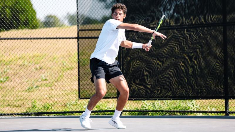 Al Mashni Reaches Round of 16, Shockers End Campaign at Regionals