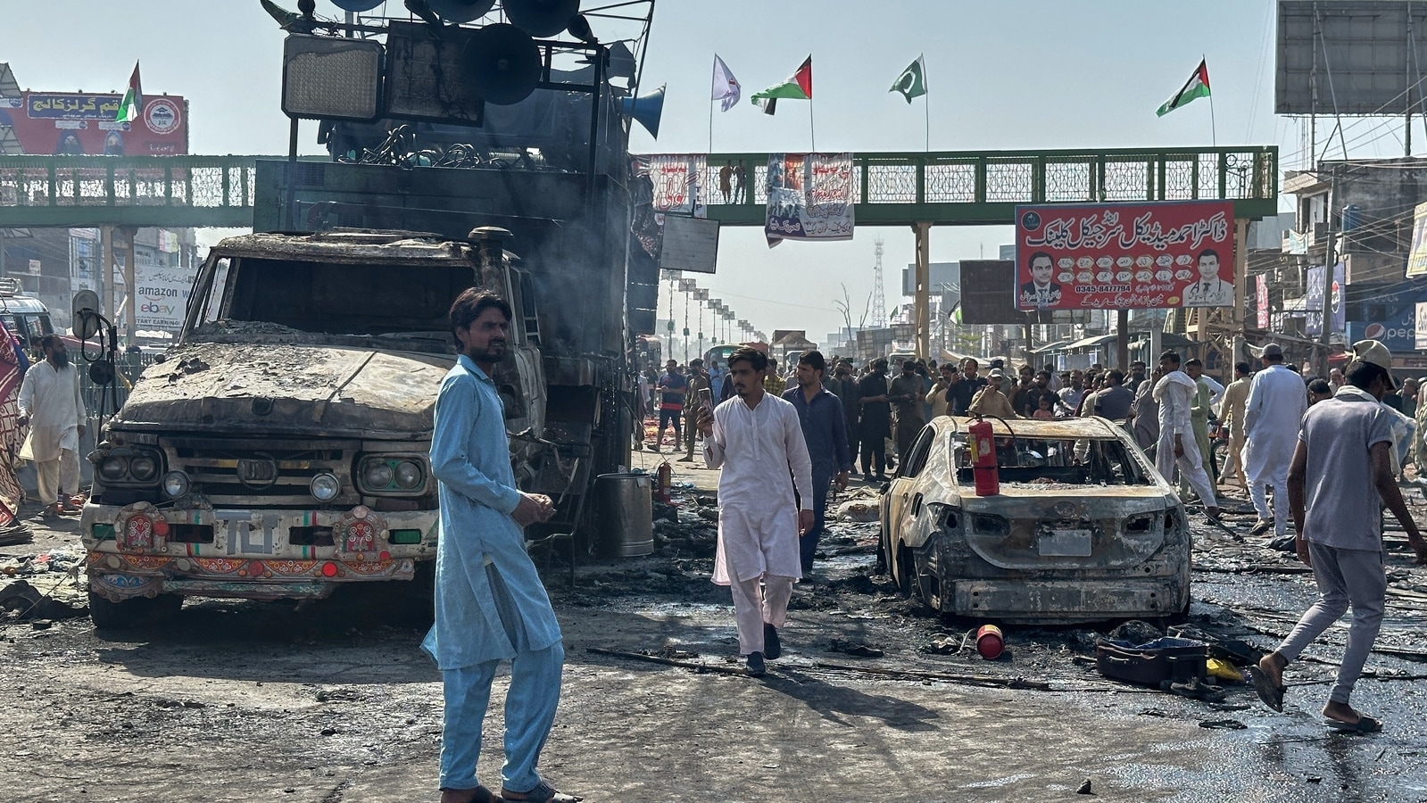 Pakistan police officer among 5 killed as authorities disperse pro-Palestinian march