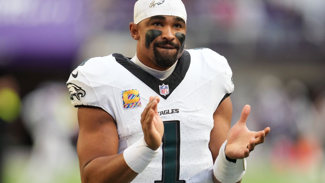 Jalen Hurts authors perfect passer rating in Eagles’ victory