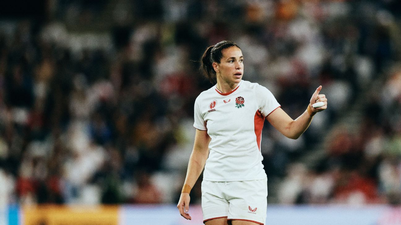Red Roses: Two-time Rugby World Cup winner Emily Scarratt retires