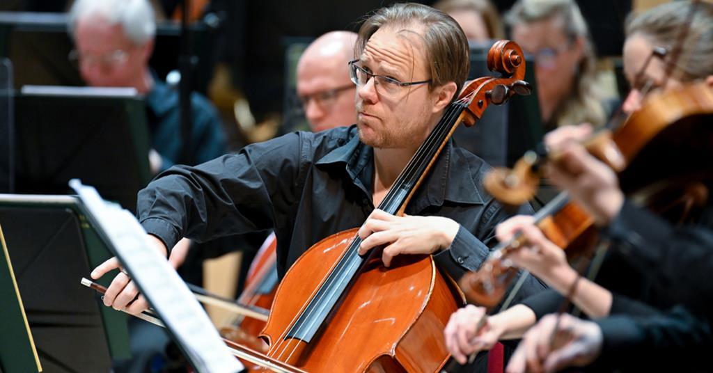 The Strad News – Liverpool’s principal cellist steps down after 26 years