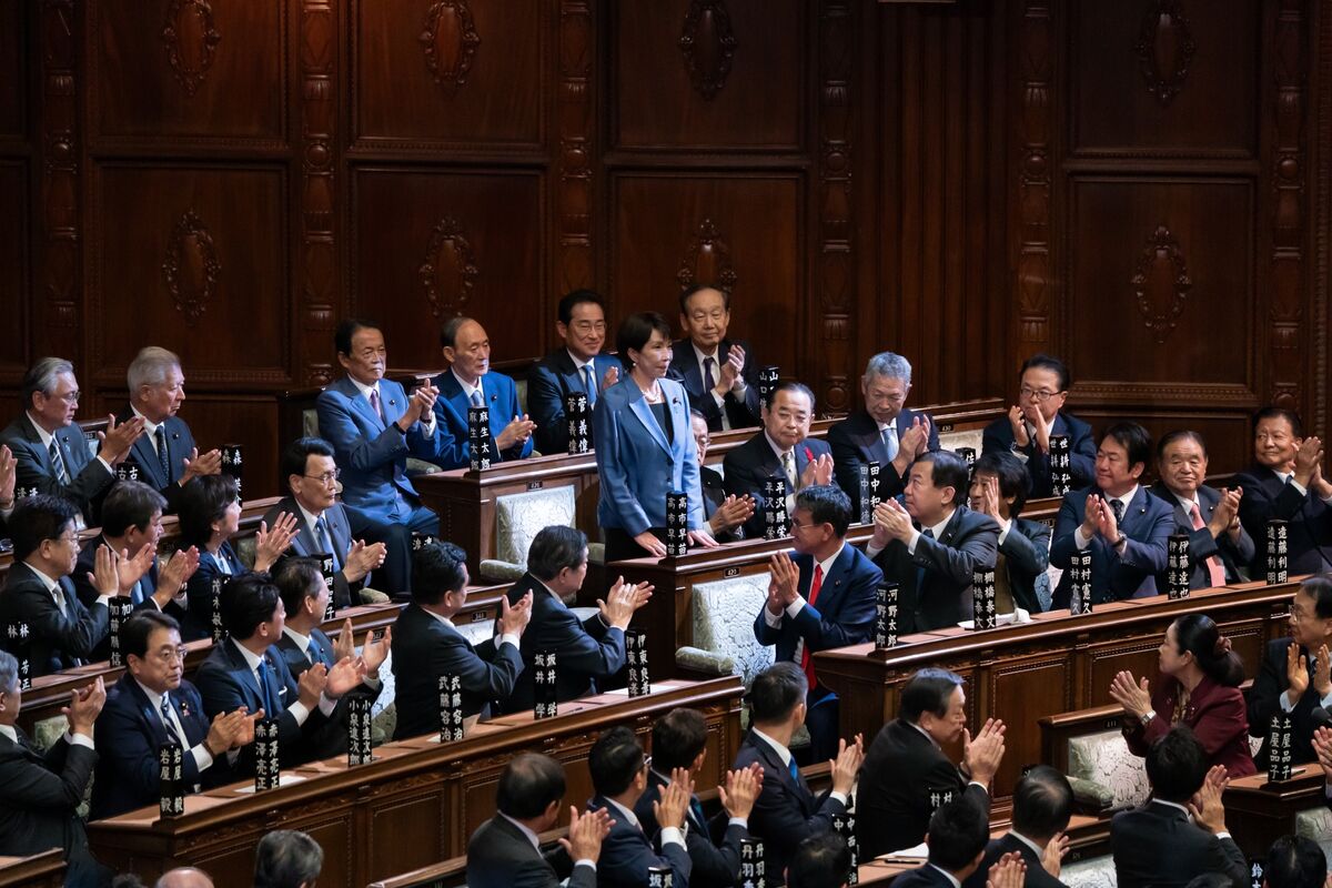 Sanae Takaichi Becomes Japan’s First Female PM – Bloomberg.com