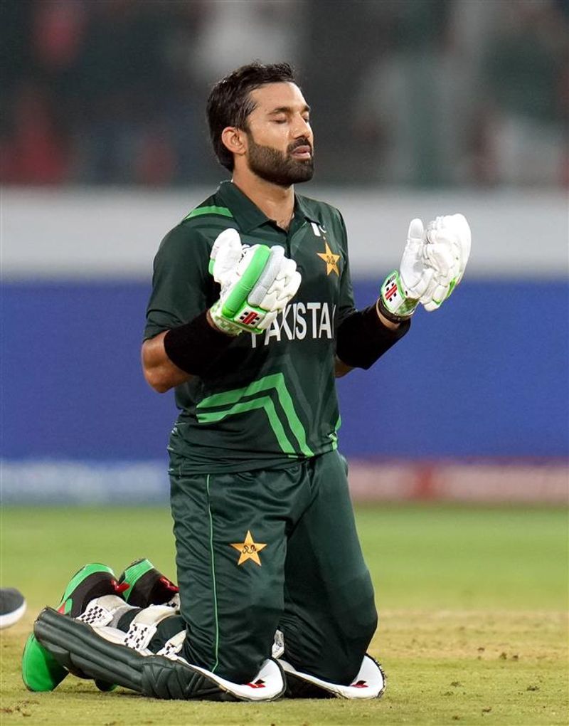 Placed in category B, Muhammad Rizwan refuses to sign PCB central contract