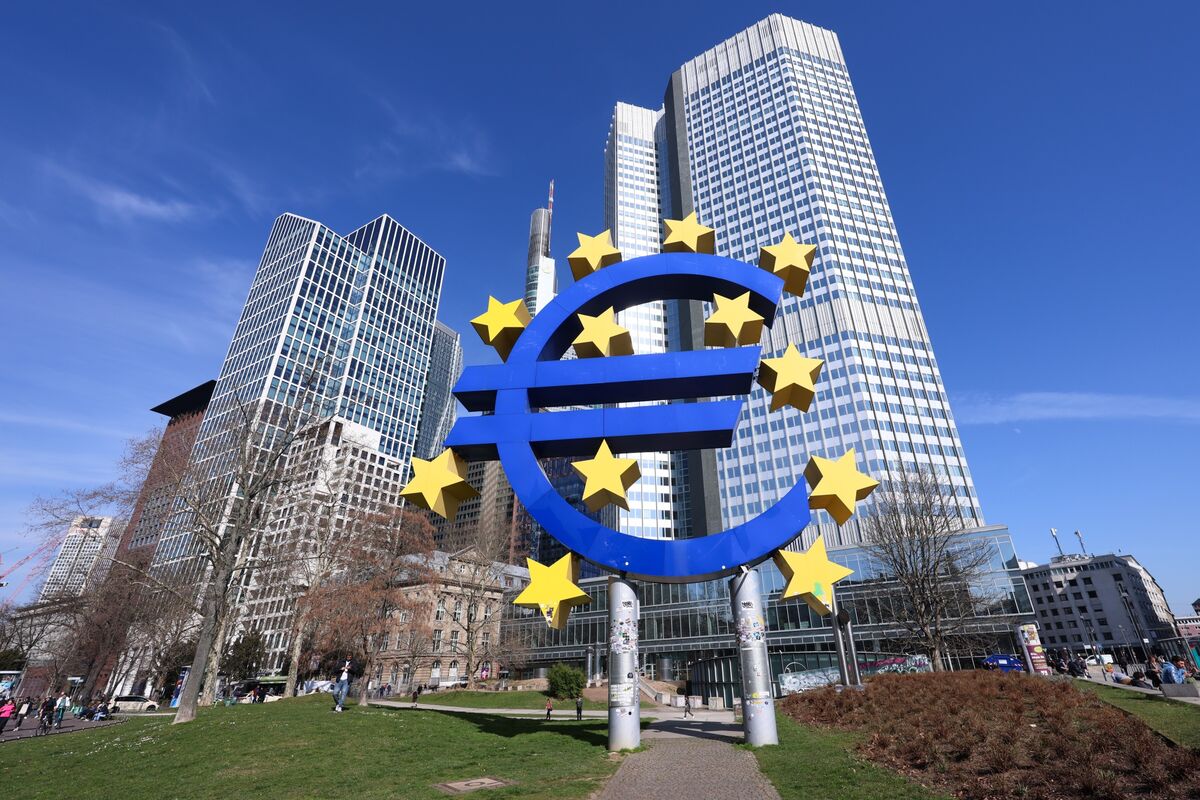 Digital Euro Could Be Curtailed Under EU Lawmaker’s Proposal