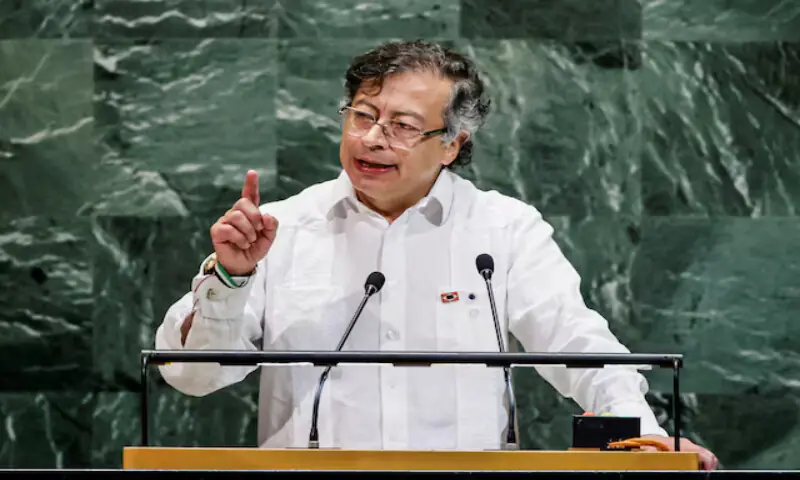 Trump calls Colombian president ‘a drug leader’, vows end to payments – World