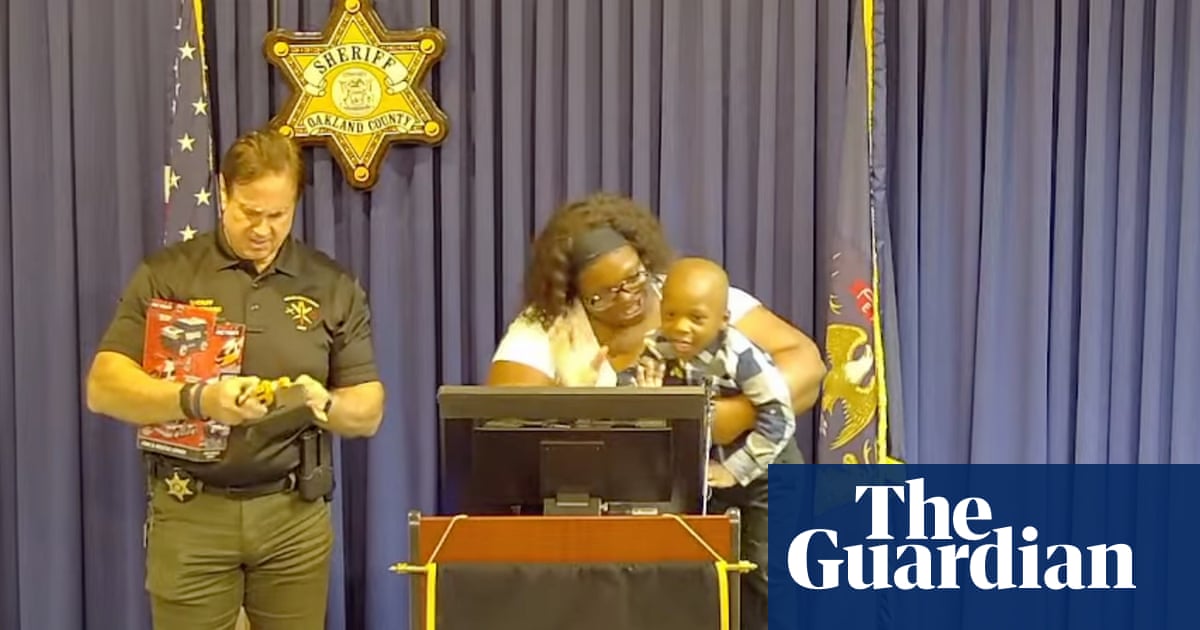 Three-year-old Michigan boy saves mother’s life with quick thinking after she has seizure | Michigan