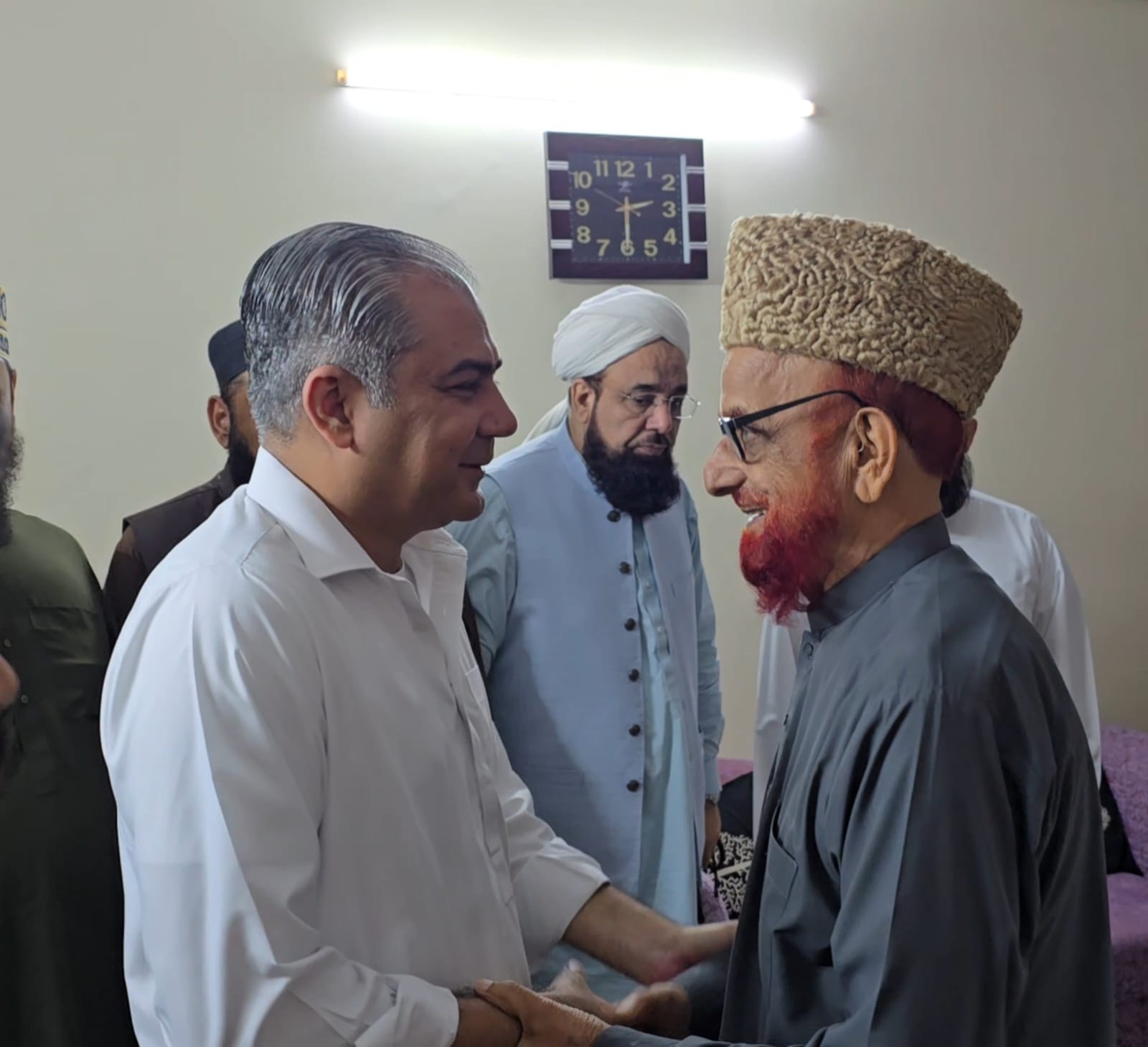Interior Minister Mohsin Naqvi meets Mufti Muneeb-ur-Rehman, pledges resolution of Religious Scholars’ concerns