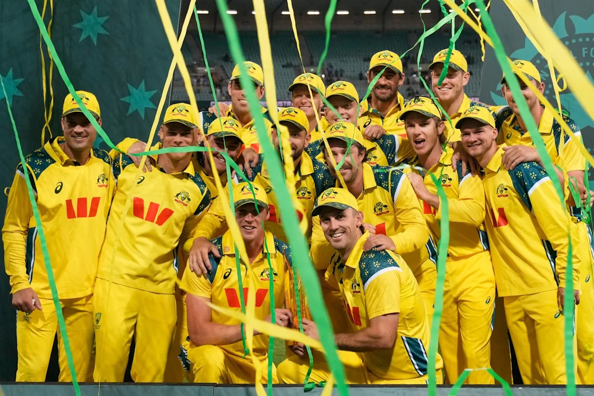 Australia wins the toss and sends India in to bat in Twenty20 series opener at Canberra