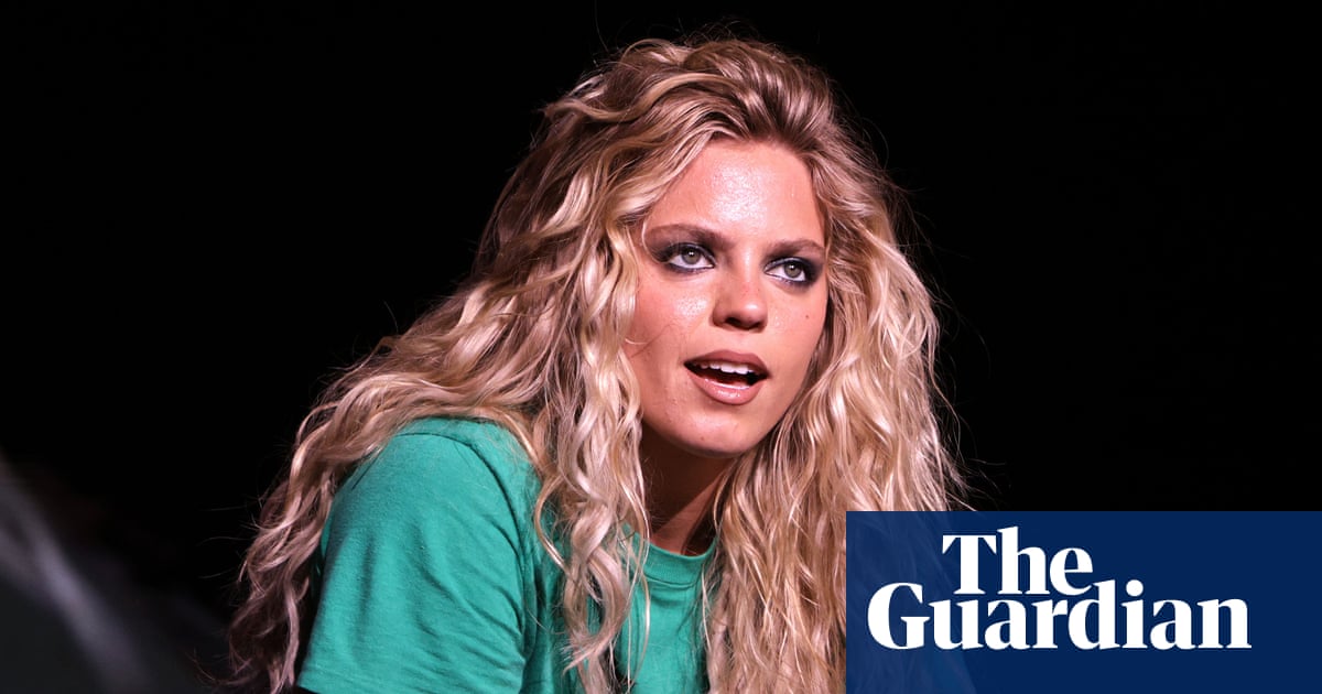 Pop star Reneé Rapp delivers expletive-filled rant against Ice and Donald Trump | Music