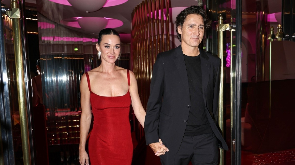 Justin Trudeau and Katy Perry go official in Paris – The Times