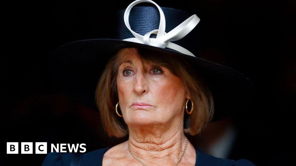 Lady Annabel Goldsmith dies aged 91