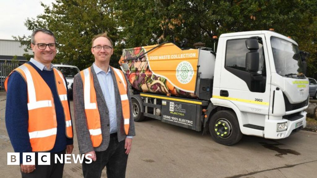 Hull City Council unveils its first fully electric bin lorry