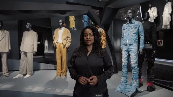 Behind the Scenes with Superfine Artist Tanda Francis.