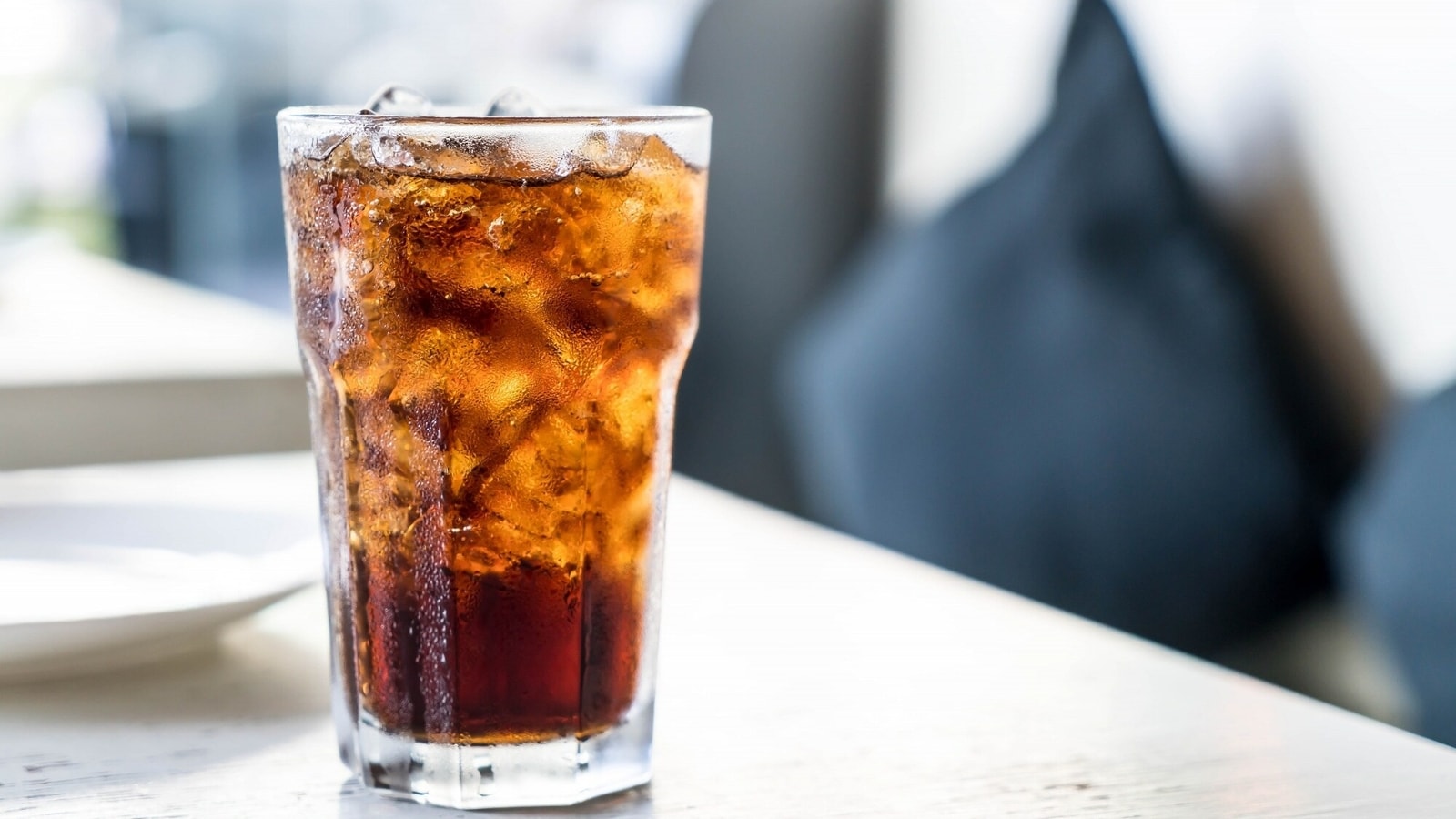 Fortis gastroenterologist shares which 1 is better, Diet Coke or normal Coke: ‘The lesser evil for your health…’