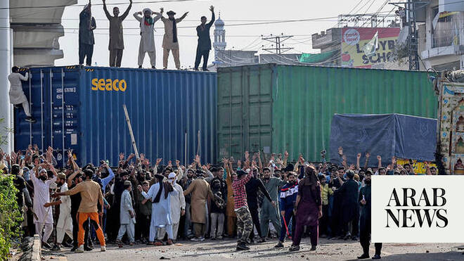 Religious party protest triggers road closures, disrupts mobile services in Pakistani capital