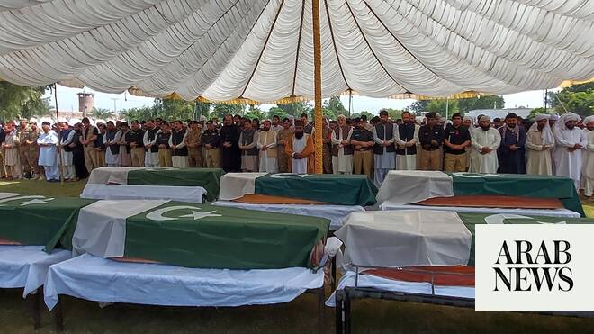 Militant attack on Pakistan police training center kills seven officers – Arab News