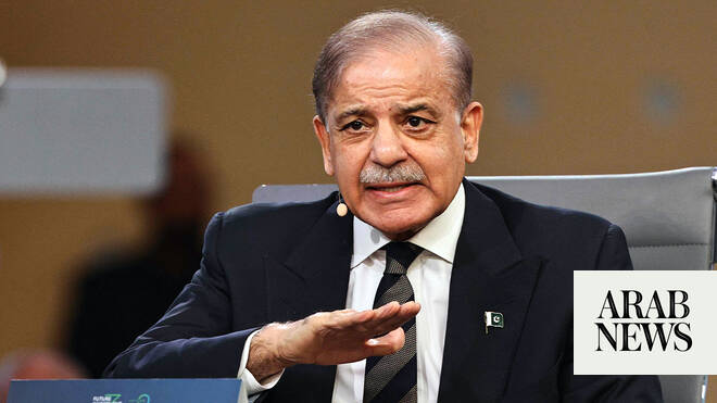 Pakistan PM underscores economic reforms, urges climate cooperation at talks on FII sidelines 