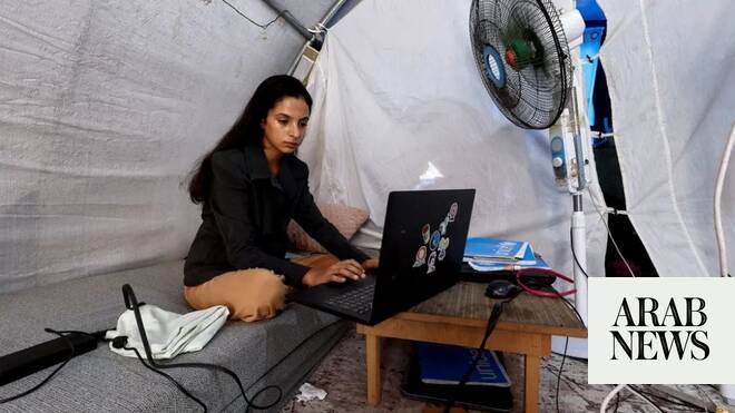 Govt U-turn as Gaza students with British scholarships allowed to bring families