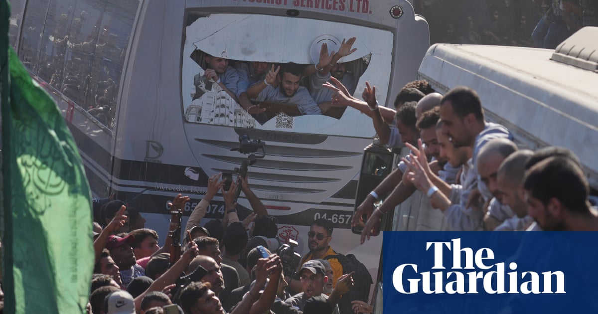 ‘Locked up for 24 years’: joy and sorrow as Palestinian prisoners and detainees return home | Gaza