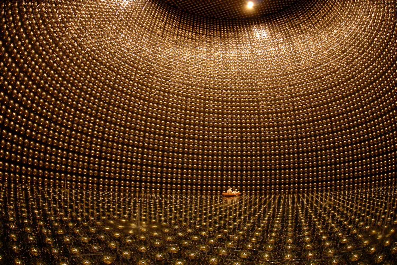 Researchers in U.S. and Japan offer insight into ghostly neutrinos