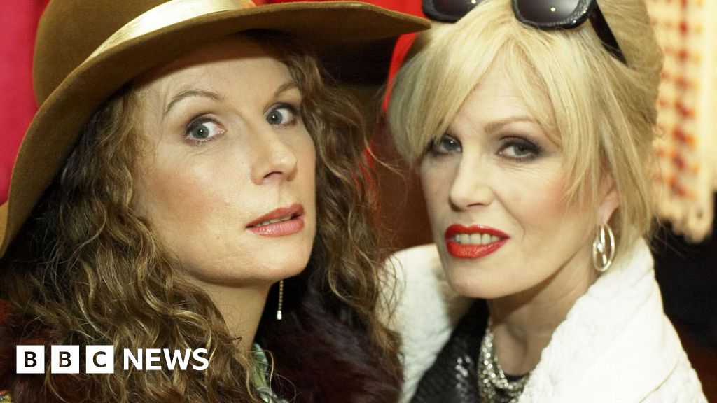 Jennifer Saunders to reunite with Ab Fab co-star Joanna Lumley in Amandaland