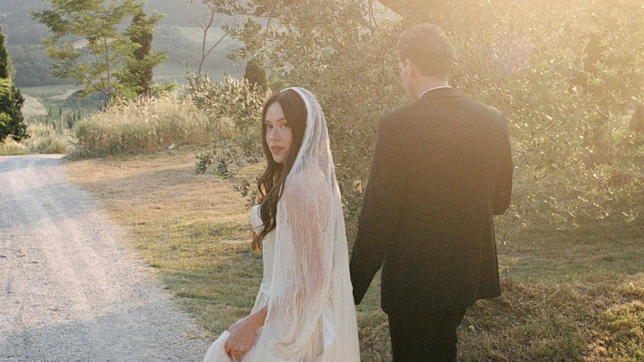The Bride Wore a Botticelli-Inspired Vintage Gown for Her Wedding at a 14th-Century Hamlet in Italy