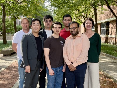Study: Light-driven reaction leads to advanced hybrid nanomaterial