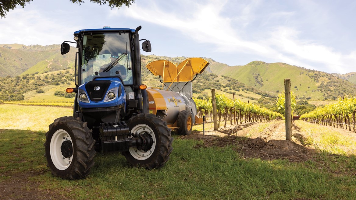 New Holland Showcases Smart Farming Innovations at FIRA USA 2025