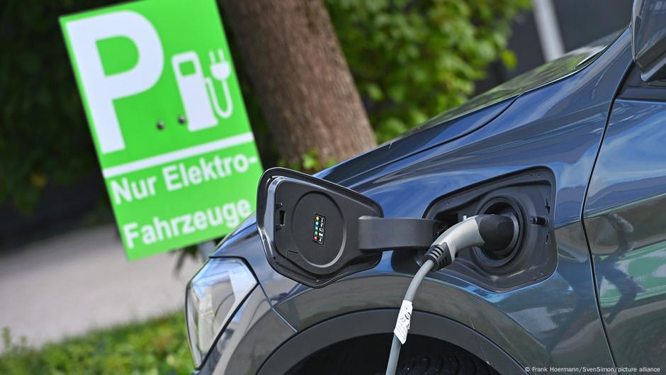 EV tax exemption to be extended to 2035 – DW – 10/06/2025