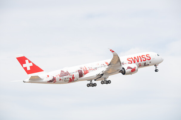 SWISS takes delivery of its first A350-900