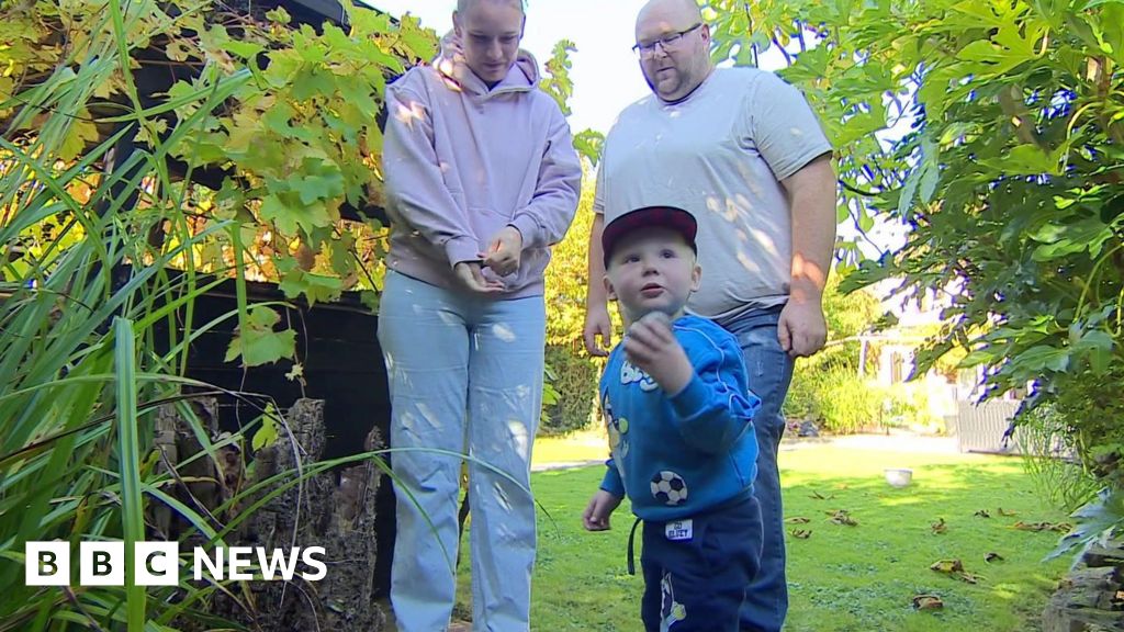 Community fundraises for Burgess Hill boy, 2, with cancer relapse